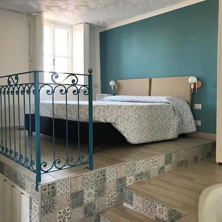 Romantico Monolocale Con Vista Sulla Torre Vigevano Exteriör bild